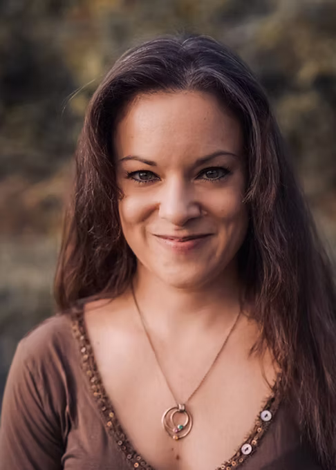 Portrait der Hebamme Eva Schranz - Yogadoula Jelena Drofenik